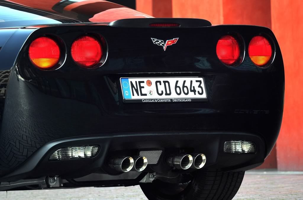 40_corvettecomp.jpg