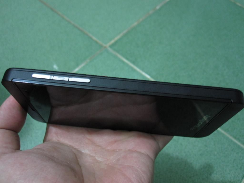 Blackberry Bold 9900, Z10 xài chán bán rẻ - 1