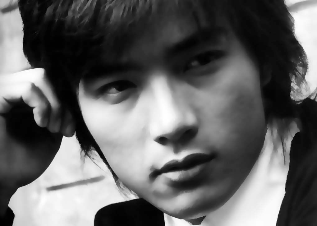 http://i223.photobucket.com/albums/dd155/asiandramaddict/mikehe.jpg