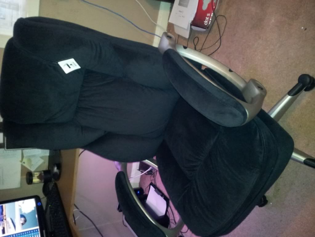 chair2.jpg