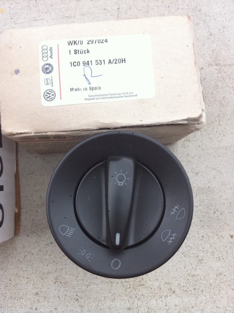 OEM Euro New Beetle Rear Fog Light & Euro light switch VW Vortex