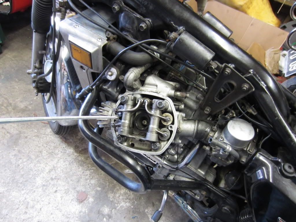 Rocker cover stud conversion (due to snapped bolt) Honda CX 500 Forum