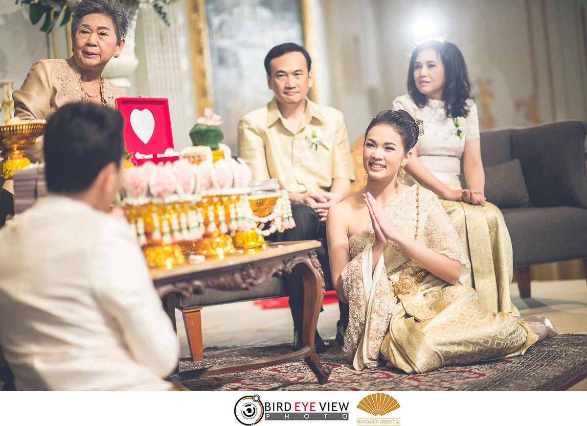 แต่งงาน แมนดาริน โอเรียนเต็ล Mandarin Oriental โดยช่างภาพแต่งงานมืออาชีพ BirdEyeView Wedding Studio photo WeddingMandarinOriental032.jpg