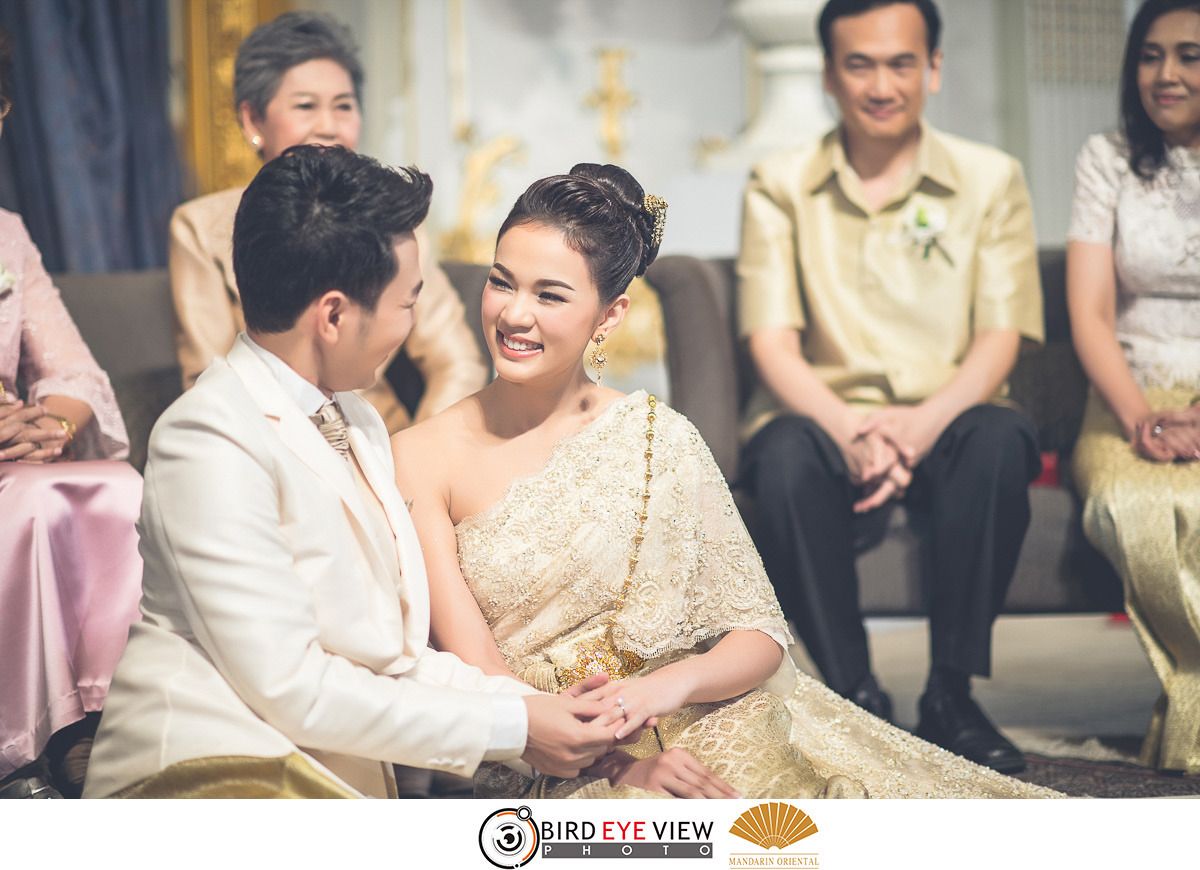 แต่งงาน แมนดาริน โอเรียนเต็ล Mandarin Oriental โดยช่างภาพแต่งงานมืออาชีพ BirdEyeView Wedding Studio photo WeddingMandarinOriental039.jpg