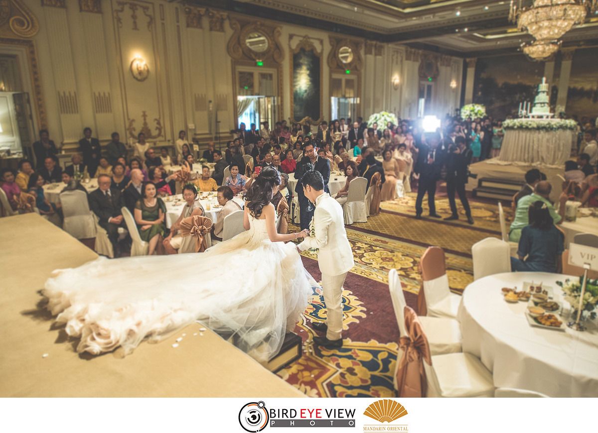 แต่งงาน แมนดาริน โอเรียนเต็ล Mandarin Oriental โดยช่างภาพแต่งงานมืออาชีพ BirdEyeView Wedding Studio  ถ่ายรูปแต่งงาน โรงแรมแมนดาริน โอเรียนเต็ล กรุงเทพ Mandarin - เบิร์ดอายวิว เวดดิ้ง สตูดิโอ photo WeddingMandarinOriental148.jpg