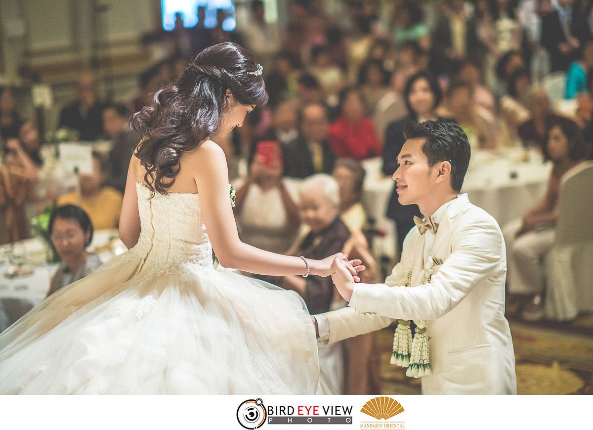 แต่งงาน แมนดาริน โอเรียนเต็ล Mandarin Oriental โดยช่างภาพแต่งงานมืออาชีพ BirdEyeView Wedding Studio ถ่ายรูปแต่งงาน โรงแรมแมนดาริน โอเรียนเต็ล กรุงเทพ Mandarin - เบิร์ดอายวิว เวดดิ้ง สตูดิโอ photo WeddingMandarinOriental149.jpg