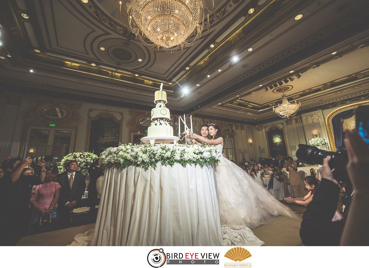 แต่งงาน แมนดาริน โอเรียนเต็ล Mandarin Oriental โดยช่างภาพแต่งงานมืออาชีพ BirdEyeView Wedding Studio  ถ่ายรูปแต่งงาน โรงแรมแมนดาริน โอเรียนเต็ล กรุงเทพ Mandarin - เบิร์ดอายวิว เวดดิ้ง สตูดิโอ photo WeddingMandarinOriental150.jpg
