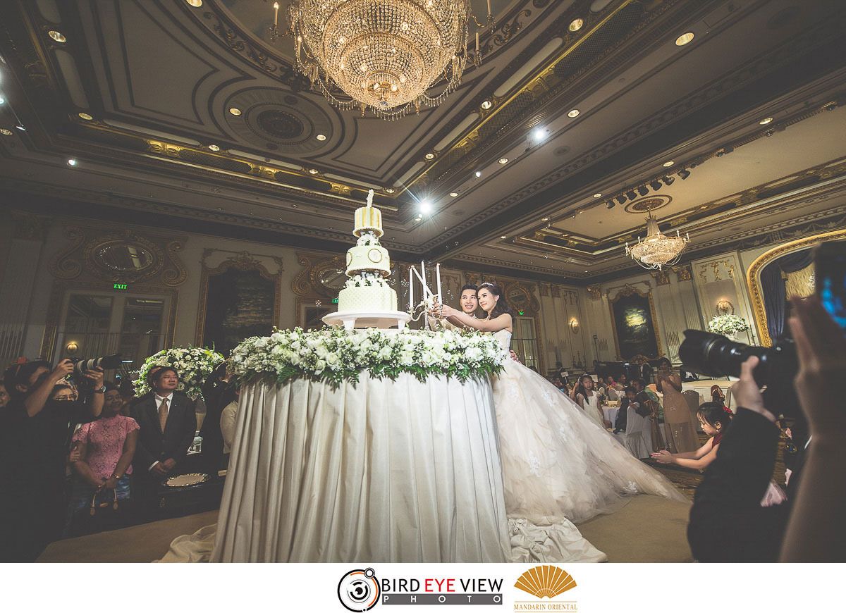 แต่งงาน แมนดาริน โอเรียนเต็ล Mandarin Oriental โดยช่างภาพแต่งงานมืออาชีพ BirdEyeView Wedding Studio ถ่ายรูปแต่งงาน โรงแรมแมนดาริน โอเรียนเต็ล กรุงเทพ Mandarin - เบิร์ดอายวิว เวดดิ้ง สตูดิโอ photo WeddingMandarinOriental150.jpg