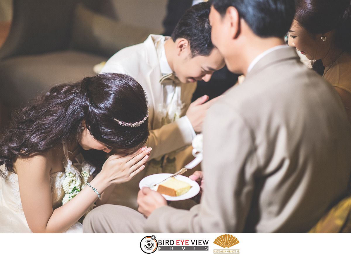 แต่งงาน แมนดาริน โอเรียนเต็ล Mandarin Oriental โดยช่างภาพแต่งงานมืออาชีพ BirdEyeView Wedding Studio  ถ่ายรูปแต่งงาน โรงแรมแมนดาริน โอเรียนเต็ล กรุงเทพ Mandarin - เบิร์ดอายวิว เวดดิ้ง สตูดิโอ photo WeddingMandarinOriental160.jpg