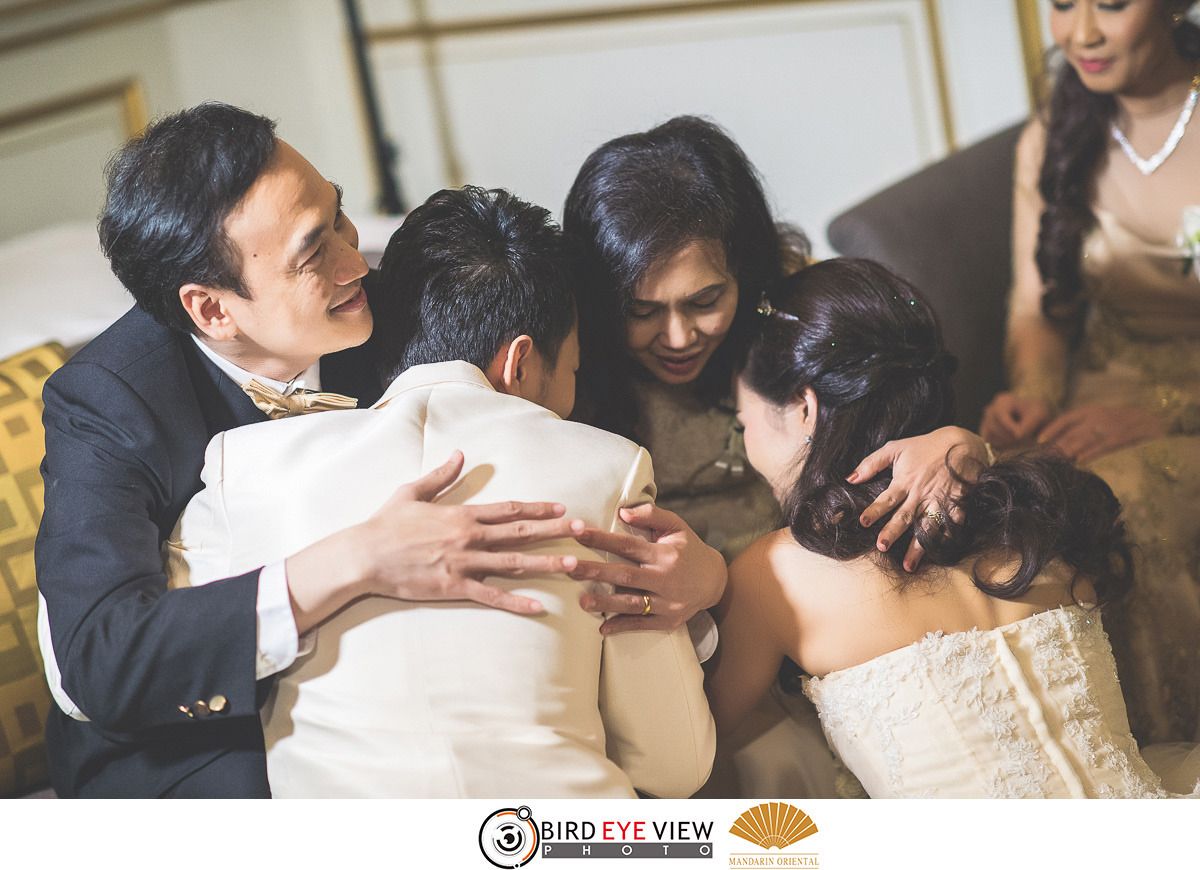 แต่งงาน แมนดาริน โอเรียนเต็ล Mandarin Oriental โดยช่างภาพแต่งงานมืออาชีพ BirdEyeView Wedding Studio ถ่ายรูปแต่งงาน โรงแรมแมนดาริน โอเรียนเต็ล กรุงเทพ Mandarin - เบิร์ดอายวิว เวดดิ้ง สตูดิโอ photo WeddingMandarinOriental161.jpg