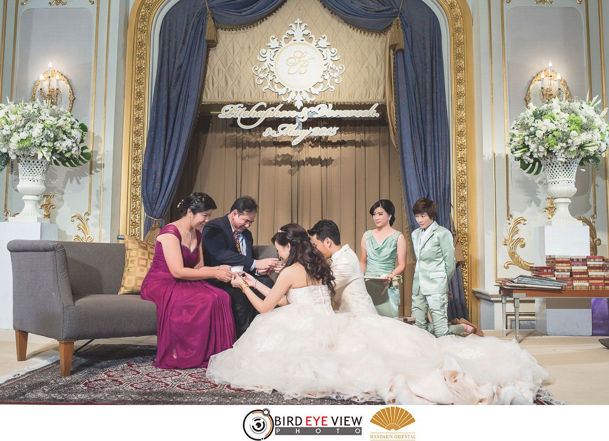 แต่งงาน แมนดาริน โอเรียนเต็ล Mandarin Oriental โดยช่างภาพแต่งงานมืออาชีพ BirdEyeView Wedding Studio  ถ่ายรูปแต่งงาน โรงแรมแมนดาริน โอเรียนเต็ล กรุงเทพ Mandarin - เบิร์ดอายวิว เวดดิ้ง สตูดิโอ photo WeddingMandarinOriental167.jpg
