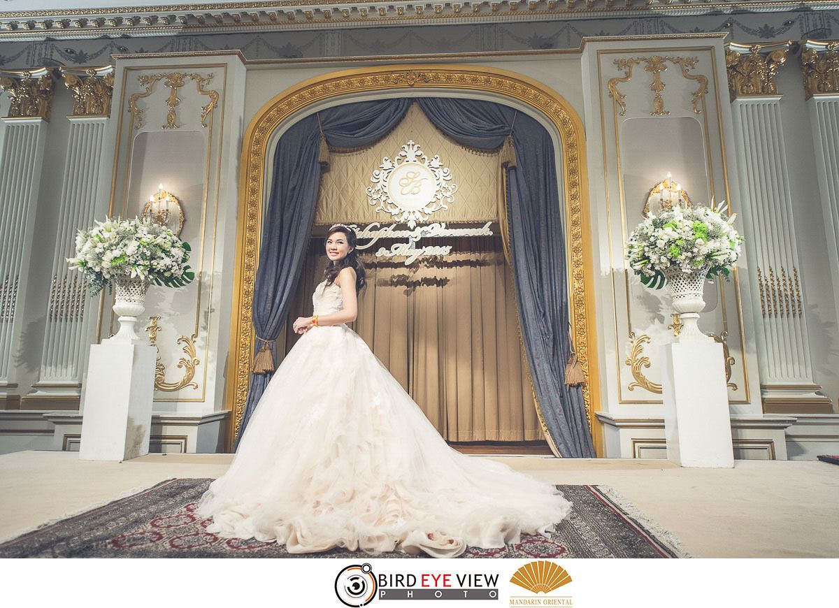 แต่งงาน แมนดาริน โอเรียนเต็ล Mandarin Oriental โดยช่างภาพแต่งงานมืออาชีพ BirdEyeView Wedding Studio ถ่ายรูปแต่งงาน โรงแรมแมนดาริน โอเรียนเต็ล กรุงเทพ Mandarin - เบิร์ดอายวิว เวดดิ้ง สตูดิโอ photo WeddingMandarinOriental170.jpg