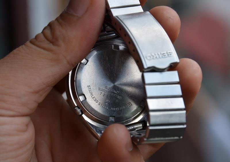 Vài cái đồng hồ Thụy Sĩ và Japan cần bán. - 11